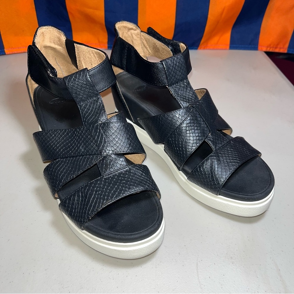 Dr Scholls Sandals Women 8M black Open Toe Ankle Strap Wedge Platform Comfort